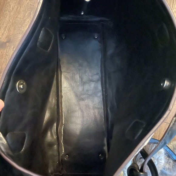 Adorable large purse by Sandra Roberts Squared. - Picture 5 of 9